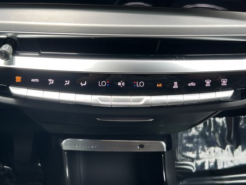 New 2025 Cadillac Lyriq Luxury image 32