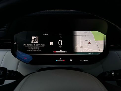 Used 2025 Land Rover Range Rover SE image 12