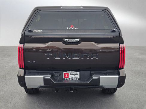 Used 2023 Toyota Tundra Limited image 4