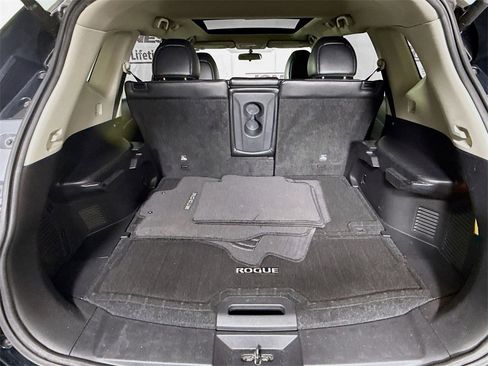 Used 2015 Nissan Rogue SL w/ SL Premium Package image 28