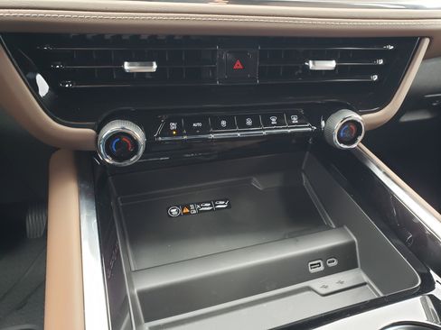 New 2026 Chevrolet Tahoe High Country w/ Sun And Tow Package image 24