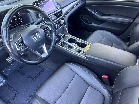 Used 2021 Honda Accord Sport image 4