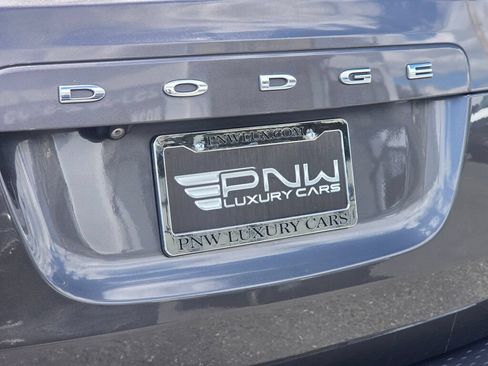 Used 2019 Dodge Grand Caravan SXT w/ Rear Park Assist Package FWD image 11