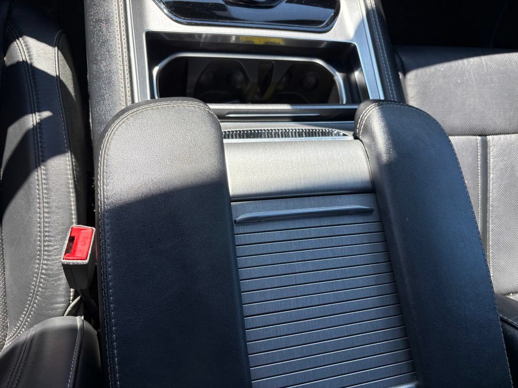 Used 2025 Jeep Wagoneer Series III w/ Premium Group I AWD/4WD image 19