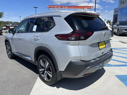 Certified 2022 Nissan Rogue SL w/ SL Premium Package image 6