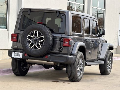 New 2025 Jeep Wrangler Sahara image 5