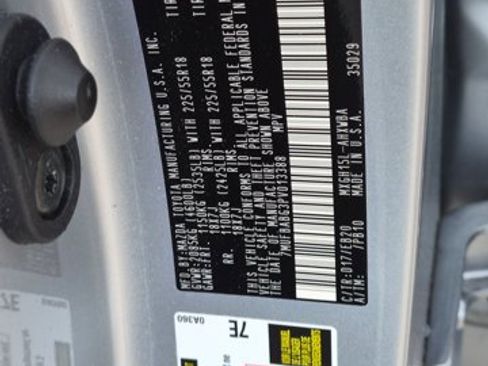 Used 2023 Toyota Corolla Cross AWD Hybrid w/ Convenience Package image 18