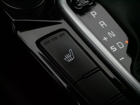 Used 2022 Kia Seltos EX image 28