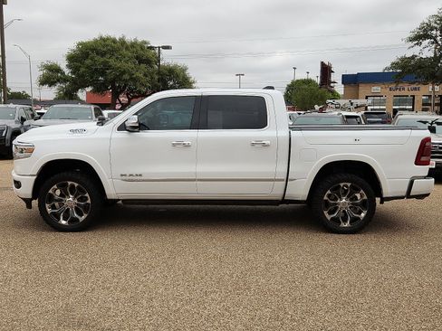 Used 2019 RAM 1500 Limited AWD/4WD image 2