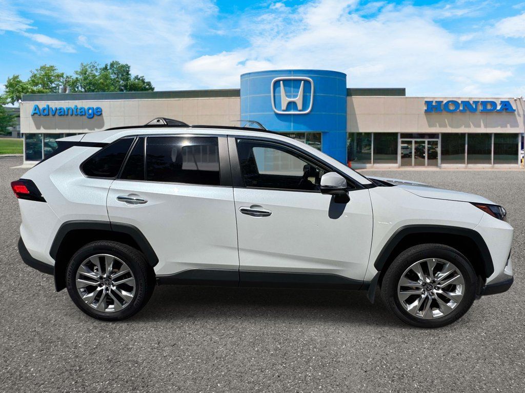 Used 2025 Toyota RAV4 Limited w/ Weather Package AWD/4WD image 5