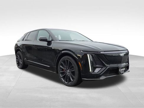 New 2026 Cadillac Lyriq V w/ Exterior Carbon Fiber Package image 1
