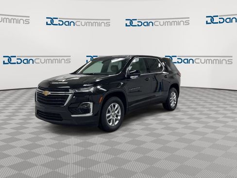 Used 2023 Chevrolet Traverse LS FWD image 4