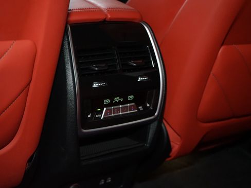 Used 2023 BMW XM AWD/4WD image 16