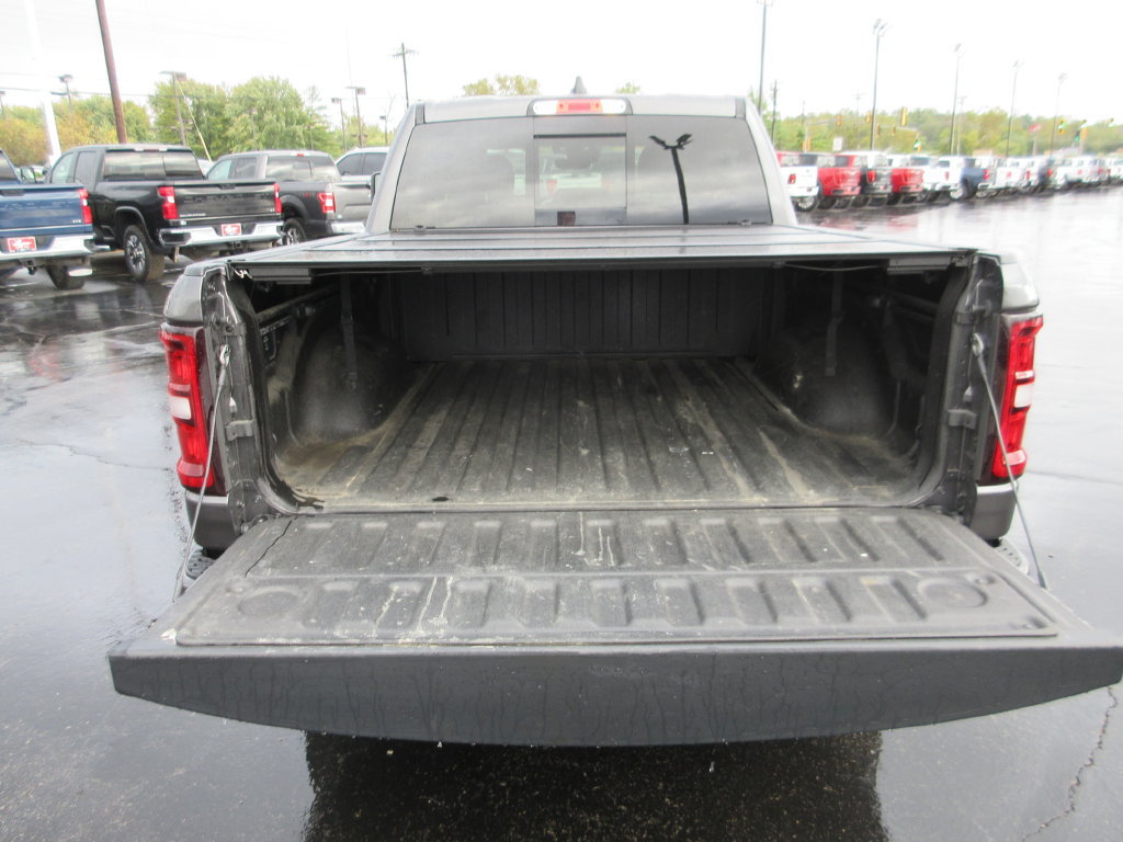 Used 2025 RAM 1500 Big Horn AWD/4WD image 10