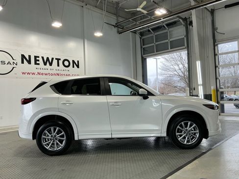 Used 2025 MAZDA CX-5 AWD 2.5 S w/ Preferred Package image 27