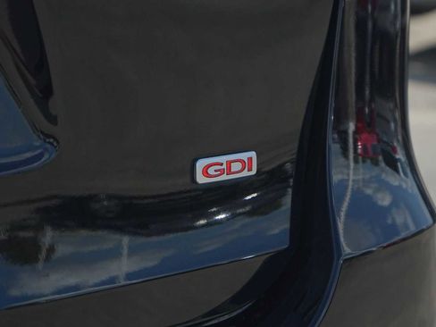 Used 2019 Kia Sorento L image 8