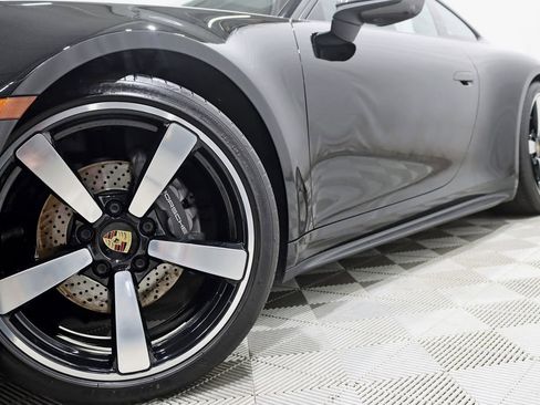 Used 2023 Porsche 911 Carrera T RWD image 4