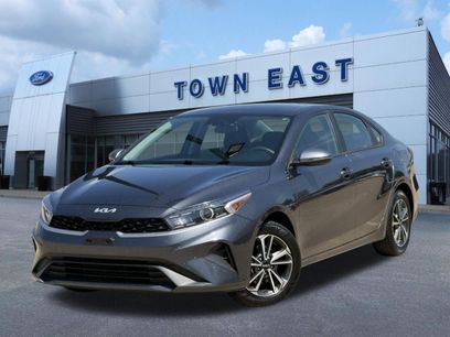 Used 2023 Kia Forte LXS w/ LXS Technology Package