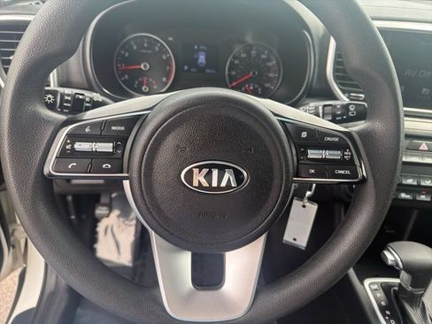 Used 2021 Kia Sportage LX AWD/4WD image 14