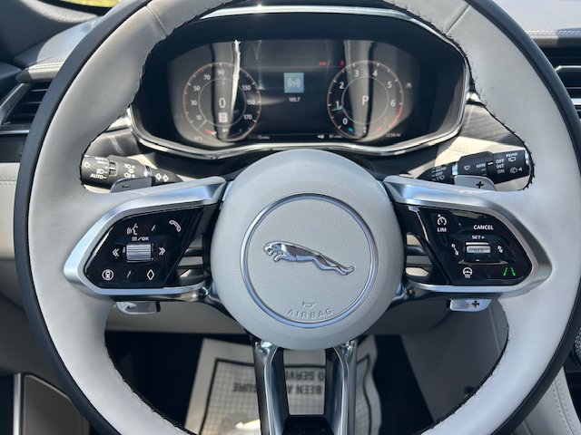 Used 2026 Jaguar F-PACE R-Dynamic S AWD/4WD image 27