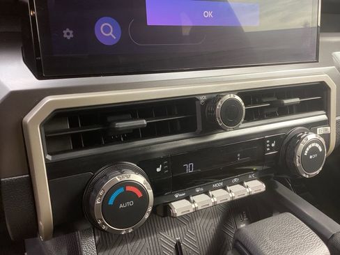 Used 2024 Toyota Tacoma TRD Sport AWD/4WD image 14