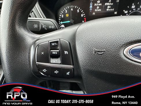 Used 2020 Ford Escape SE image 14