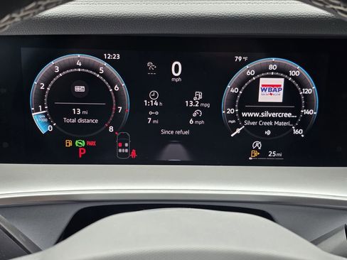New 2026 Volkswagen Tiguan SE FWD image 11