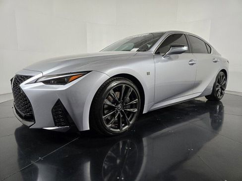 Certified 2025 Lexus IS 300 F Sport image 2