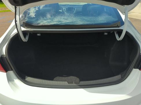 Used 2023 Chevrolet Malibu LT FWD image 25