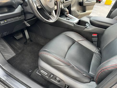 Used 2023 Toyota RAV4 SE AWD/4WD image 9