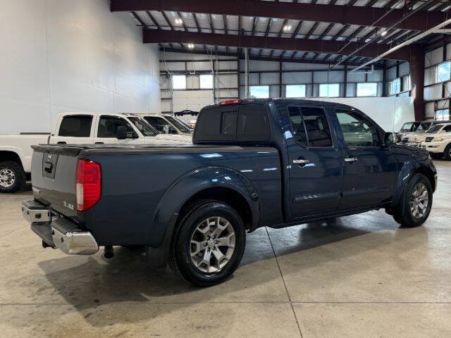 Used 2016 Nissan Frontier SL AWD/4WD image 8