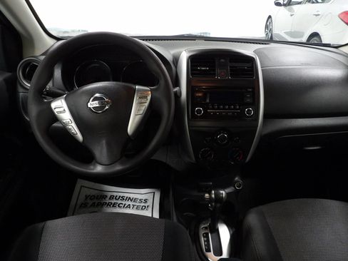 Used 2017 Nissan Versa SV FWD image 10