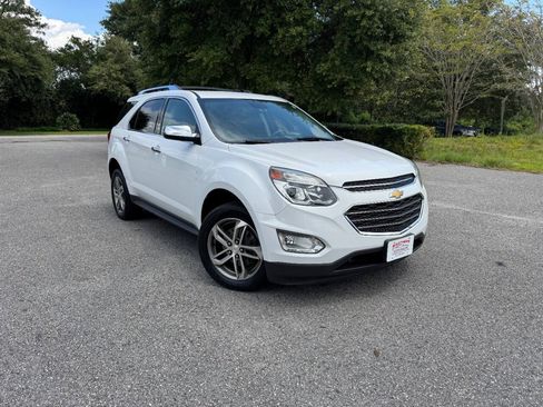 Used 2017 Chevrolet Equinox Premier w/ Enhanced Convenience Package AWD/4WD image 8