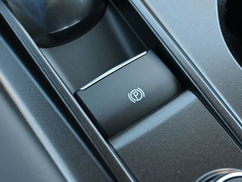 New 2026 Ford Explorer Active image 91