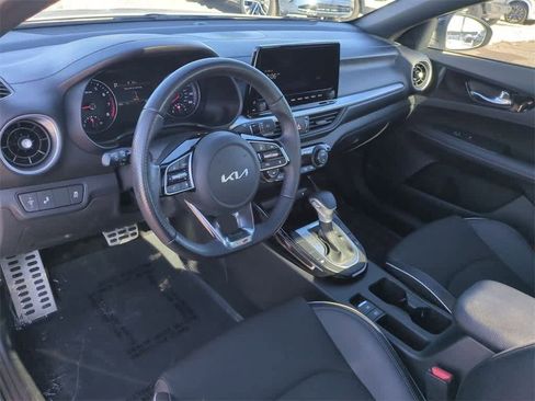 Used 2024 Kia Forte GT-Line w/ GT-Line Premium Package image 2