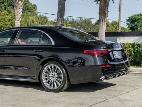 Used 2023 Mercedes-Benz S 580 4MATIC Sedan image 5