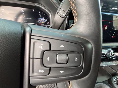 Used 2024 GMC Sierra 2500 AT4 w/ AT4 Premium Plus Package AWD/4WD image 21