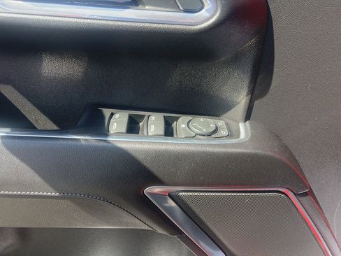 Used 2023 Chevrolet Silverado 1500 LT image 37