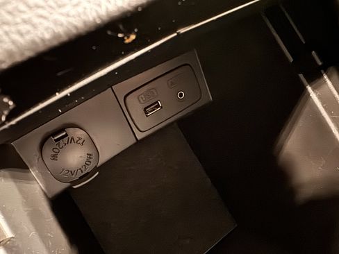 Used 2014 Subaru Forester 2.5i Touring image 12