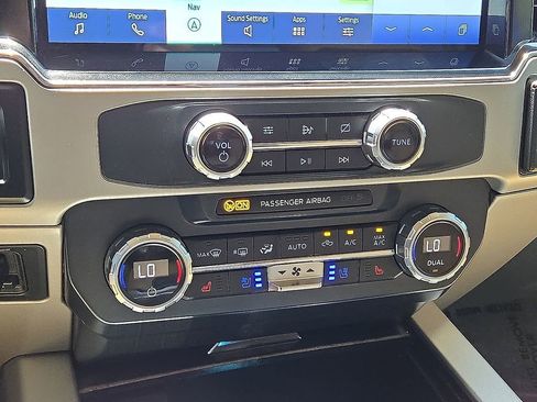 Used 2022 Ford F250 Lariat w/ Lariat Value Package RWD image 27