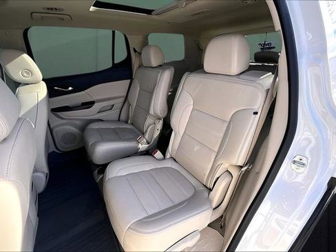 Used 2023 GMC Acadia Denali w/ Denali Technology Package AWD/4WD image 20