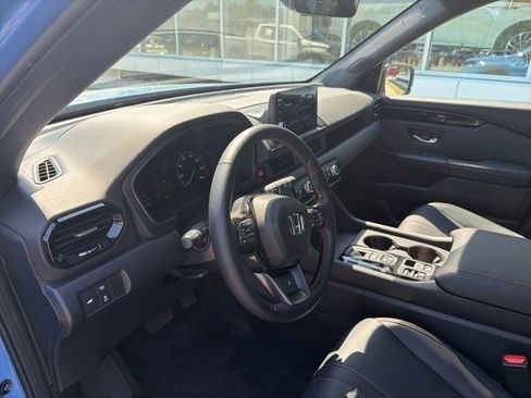 Used 2023 Honda Pilot TrailSport image 15
