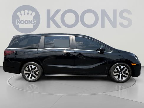 Used 2025 Honda Odyssey EX-L image 8