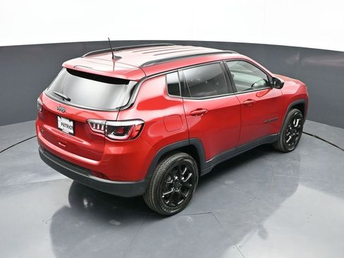 New 2026 Jeep Compass Latitude image 31