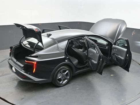 Used 2025 Kia K4 FWD image 46