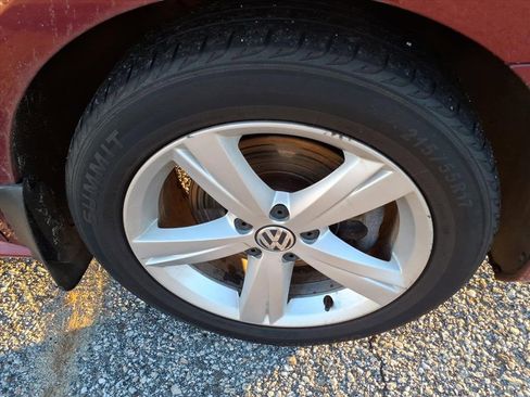 Used 2015 Volkswagen Passat 1.8T Limited Edition image 13