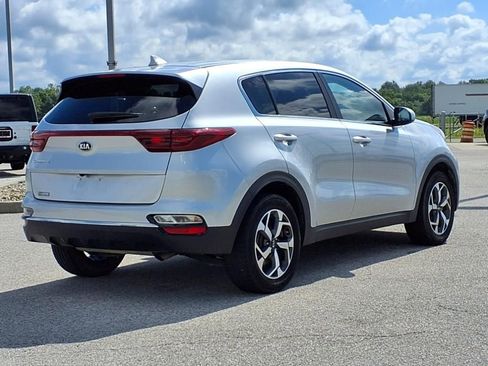 Used 2021 Kia Sportage LX image 2