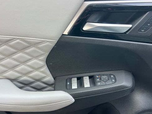 Used 2023 Mitsubishi Outlander SEL image 13