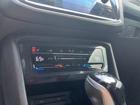 Certified 2023 Volkswagen Tiguan SE R-Line FWD image 26