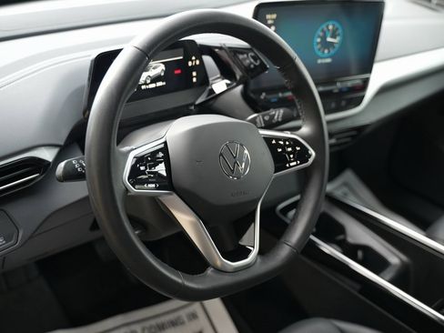 Used 2023 Volkswagen ID.4 Pro S Plus image 23